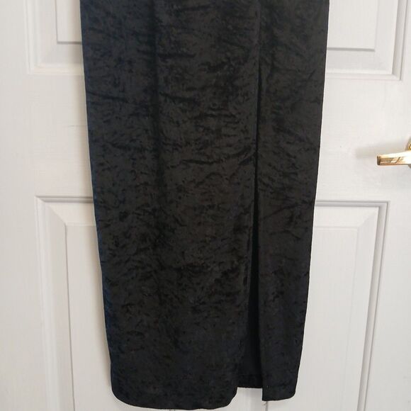 Sold - Picture 2 of 10